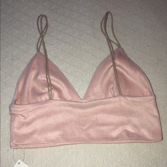 Crop top. - Picture 2 of 2